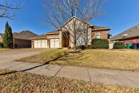 2325 NW 180th St, Edmond, OK 73012