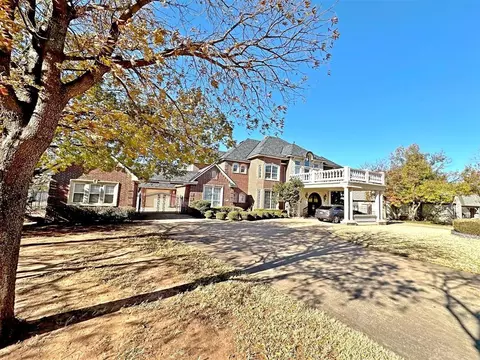 19009 Saddle River Dr, Edmond, OK 73012
