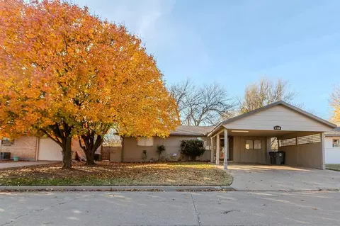 412 NW 54th St, Lawton, OK 73505