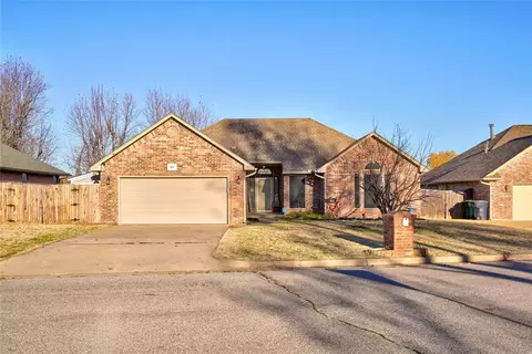 600 Westridge Dr, Yukon, OK 73099