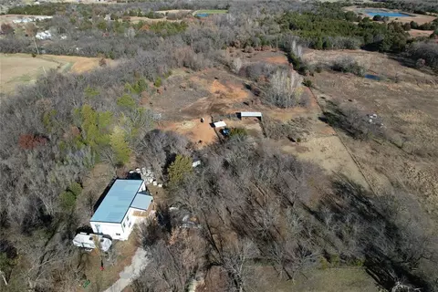 508 E Central Ave, Tryon, OK 74875 photo 5