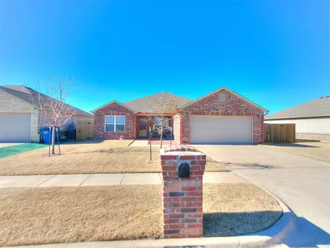 1636 Eighty-niner Ter, El Reno, OK 73036