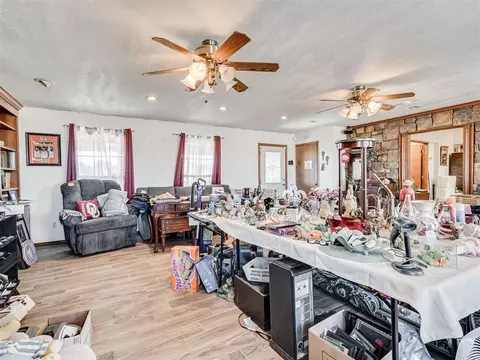 921 S Dobbs Rd, Harrah, OK 73045 photo 19