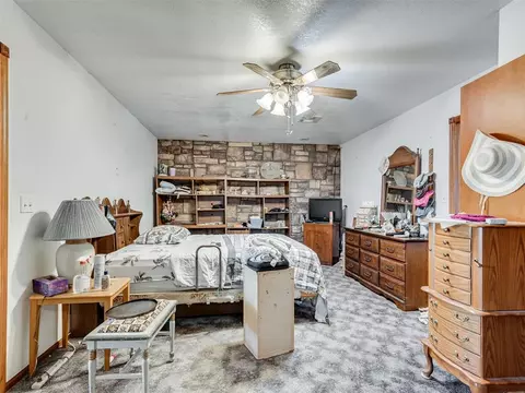 921 S Dobbs Rd, Harrah, OK 73045 photo 38