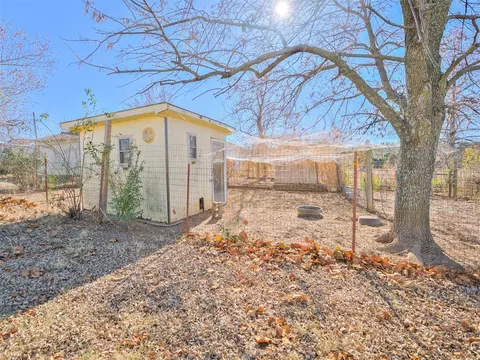 921 S Dobbs Rd, Harrah, OK 73045 photo 12