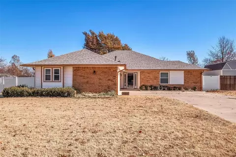 4817 Wolf Ln, Yukon, OK 73099