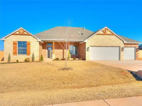 125 W Duane Dr, Mustang, OK 73064
