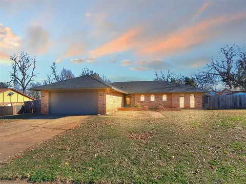 606 N Canadian Ter, Mustang, OK 73064