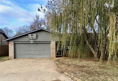 1209 Colorado Ave, Elk City, OK 73644