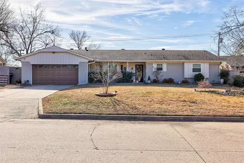 13 Delaware Dr, Shawnee, OK 74801