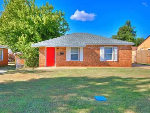 229 E Jacobs Dr, Midwest City, OK 73110