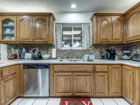 502 West Dr, Tuttle, OK 73089 photo 17