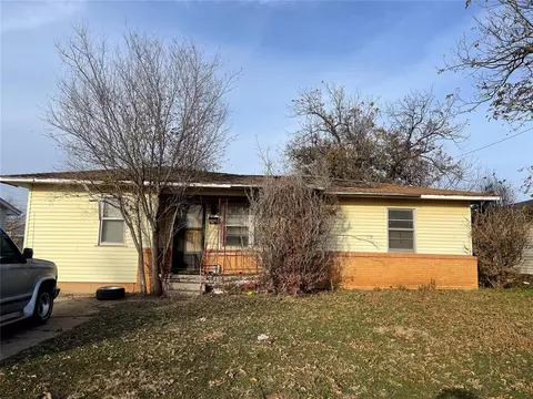 605 Judy Ave, Altus, OK 73521