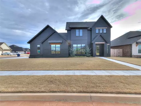9204 NW 84th St, Yukon, OK 73099