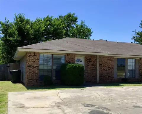 314 Vicksburg Ave #316, Norman, OK 73071