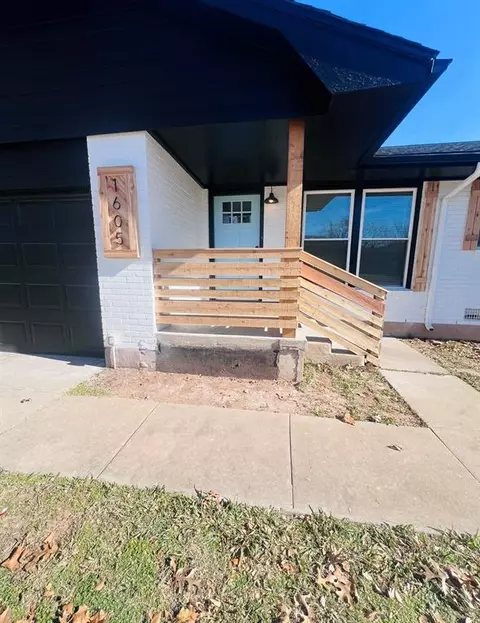 1605 NW 27th St, Lawton, OK 73505