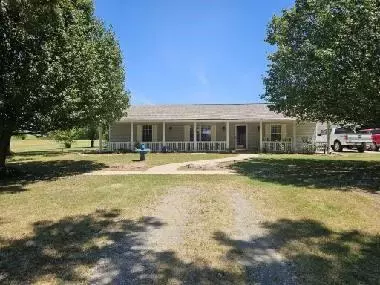 417 W 1st St, Prague, OK 74864