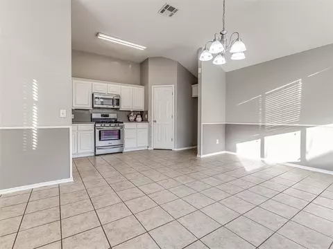 2806 Devonshire Dr, Norman, OK 73071 photo 13