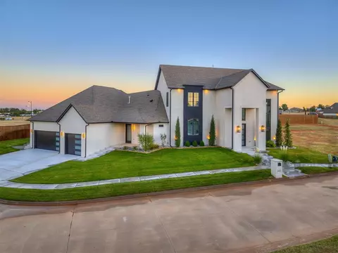2212 Stone Mill Ct, Yukon, OK 73099