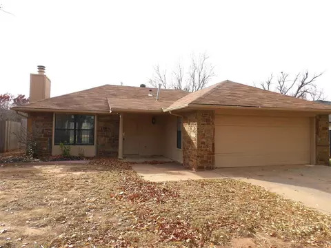 800 Branchwood Dr, Norman, OK 73072