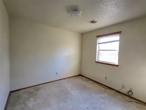 1810 Edwards St, Shawnee, OK 74801 photo 5