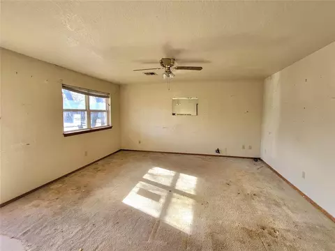 1810 Edwards St, Shawnee, OK 74801 photo 4