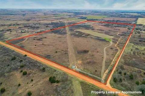 1130 Road Rd, Sayre, OK 73662