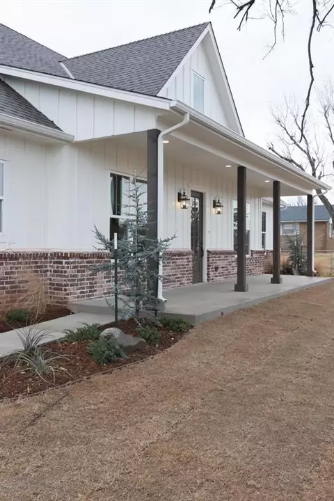 1015 NW Van Buren Ave, Piedmont, OK 73078