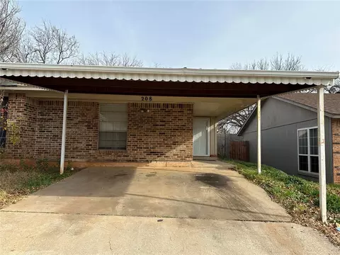 208 Kathleen Dr, Midwest City, OK 73110