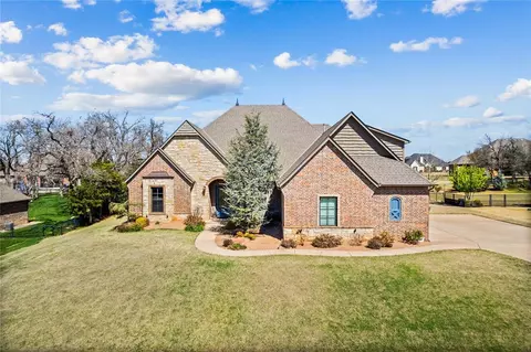 2005 Novate Ln, Edmond, OK 73034