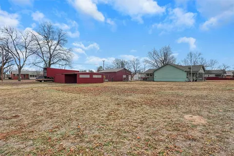 308 S Elm, Erick, OK 73645 photo 29