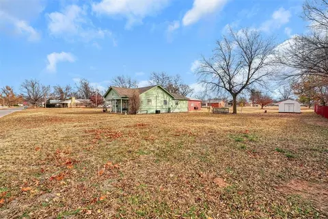 308 S Elm, Erick, OK 73645 photo 41