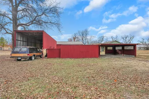 308 S Elm, Erick, OK 73645 photo 32