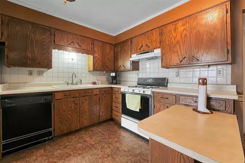 308 S Elm, Erick, OK 73645 photo 12