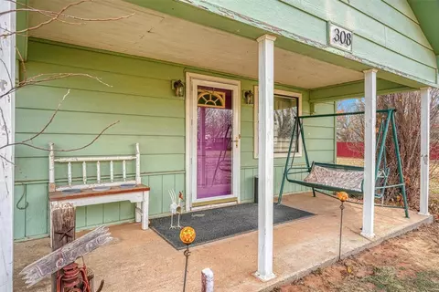 308 S Elm, Erick, OK 73645 photo 6