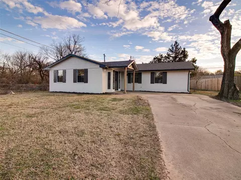 1708 W Newton St, Stroud, OK 74079