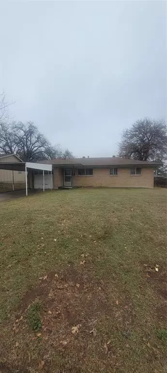 9713 Lyric Ln, Midwest City, OK 73130