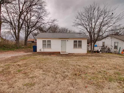 113 N Cleveland Ave, Chandler, OK 74834