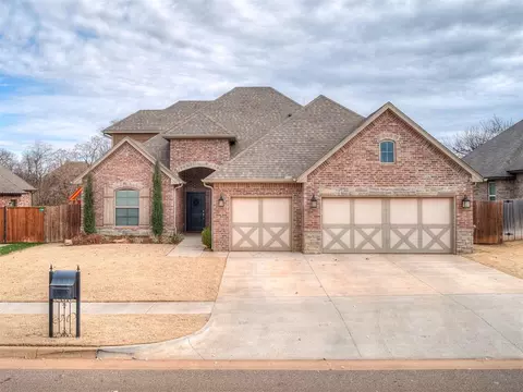 14716 Chambord Dr, Yukon, OK 73099