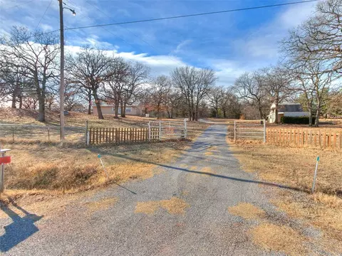 15127 N Pottawatomie Rd, Luther, OK 73054