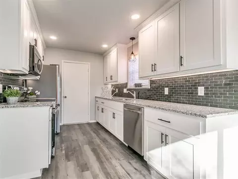 823 E Lamplighter Ct, Guthrie, OK 73044 photo 10