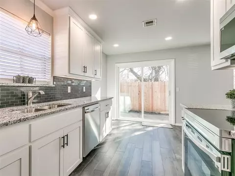 823 E Lamplighter Ct, Guthrie, OK 73044 photo 13