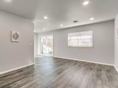823 E Lamplighter Ct, Guthrie, OK 73044 photo 7