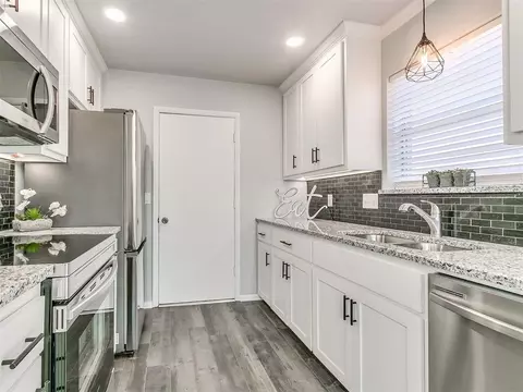 823 E Lamplighter Ct, Guthrie, OK 73044 photo 9