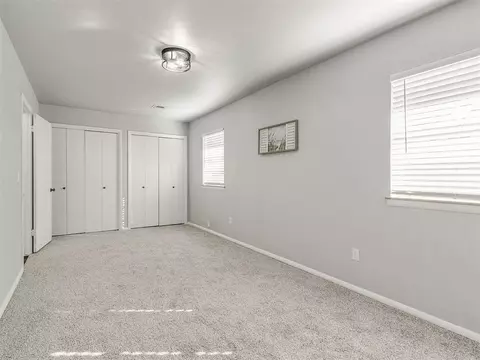 823 E Lamplighter Ct, Guthrie, OK 73044 photo 18