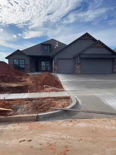 2312 E Thomas Ter, Mustang, OK 73064