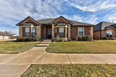 11312 Treemont Ln, Oklahoma City, OK 73162