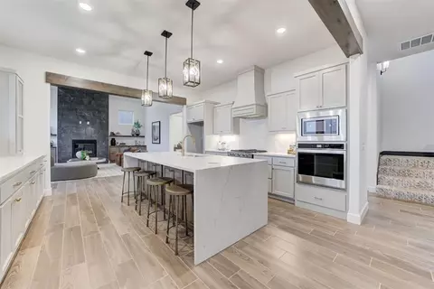 13501 Emerald Island Dr, Oklahoma City, OK 73142