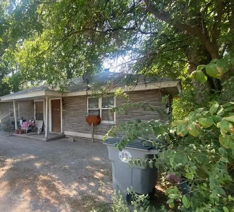 209 NW Bell Ave, Lawton, OK 73507