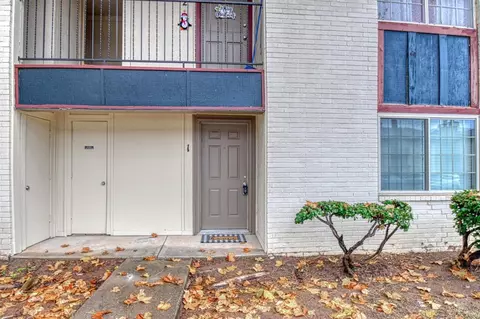 1721 E Lindsey St #1, Norman, OK 73071